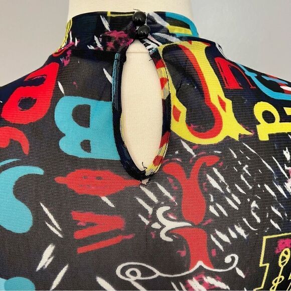 Sheer mock turtleneck short sleeve alphabet graphic print bodysuit - 1X‎ - Picture 8 of 12